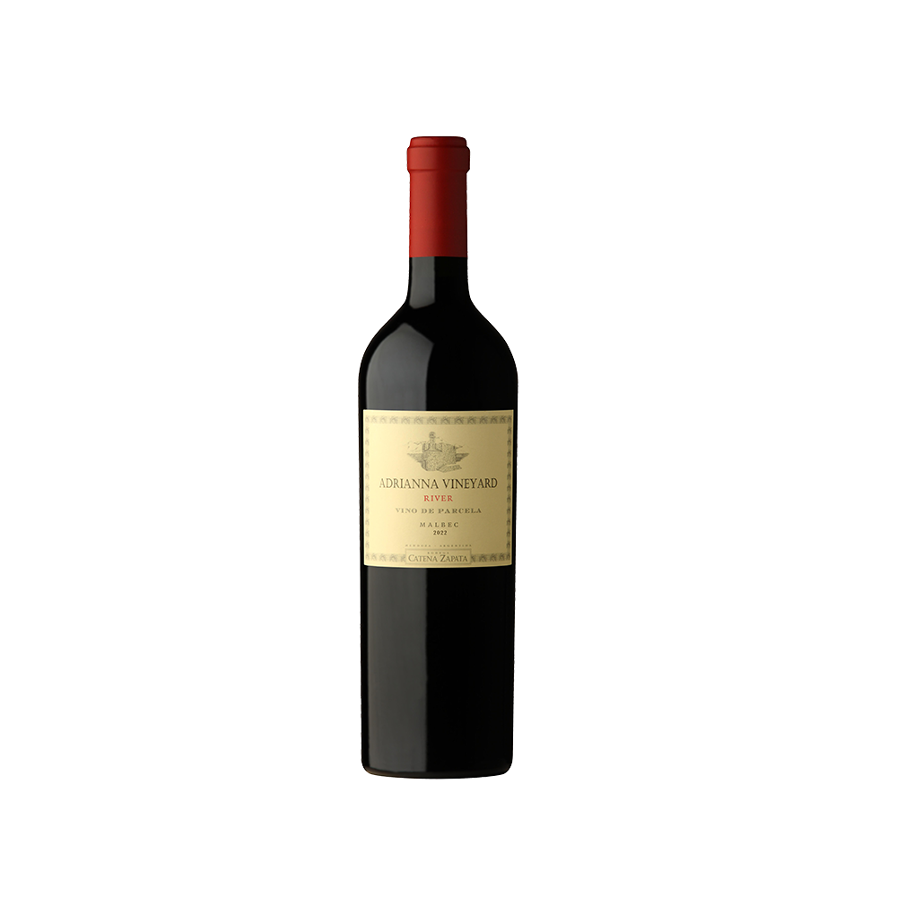 Botella de vino tinto Catena Zapata Adrianna Vineyard River Malbec cosecha 2022 sobre fondo blanco.